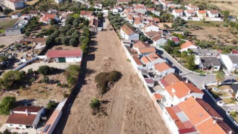 Terreno com 7120 m2 com projeto aprovado para moradias