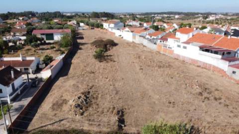 Terreno com 7120 m2 com projeto aprovado para moradias