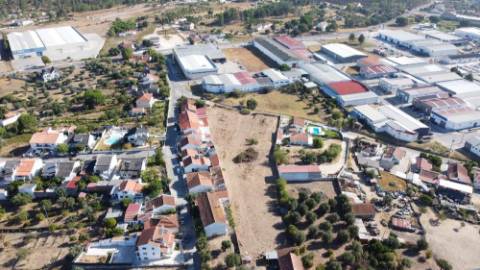 Terreno com 7120 m2 com projeto aprovado para moradias