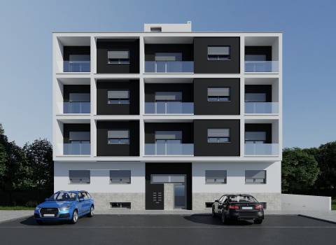 Apartamento T3 de segundo andar em prédio com elevador - Entroncamento