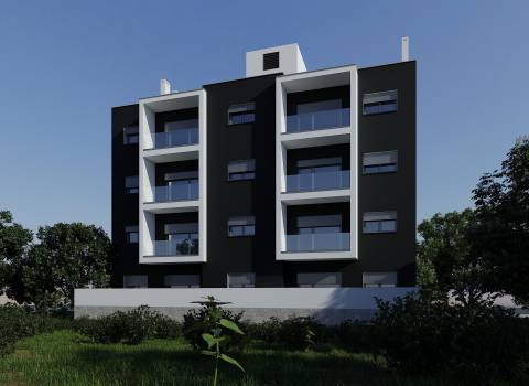 Apartamento T3 de segundo andar em prédio com elevador - Entroncamento