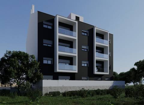 Apartamento T3 de segundo andar em prédio com elevador - Entroncamento