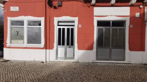 Loja ampla no centro