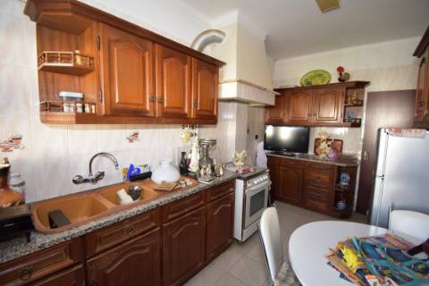 Apartamento T2 com possibilidade de converter em T3 Vila Nova da Barquinha