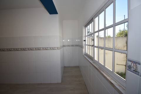 Andar de moradia M3 + 1 com agradável espaço exterior em Torres Novas