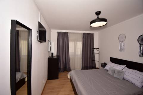 Apartamento T3 com sótão e garagem