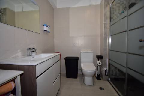 Apartamento T3 com sótão e garagem