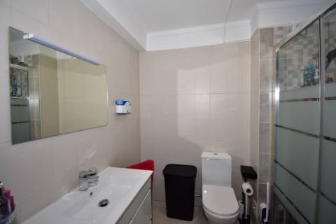 Apartamento T3 com sótão e garagem