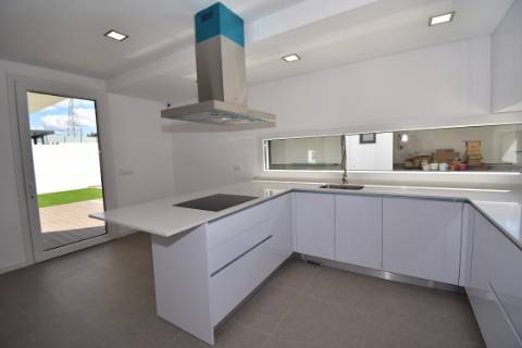 Moradia M5, isolada, com Piscina
