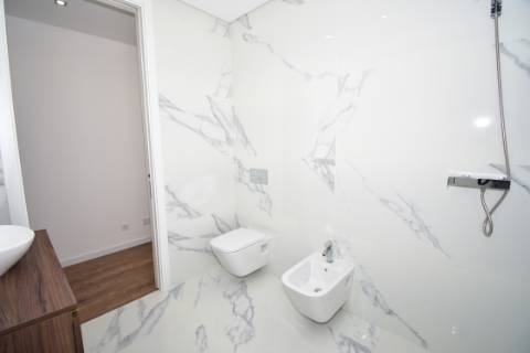 Moradia M5, isolada, com Piscina
