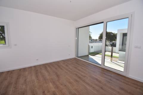 Moradia M5, isolada, com Piscina
