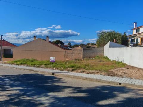 Lote para construção de moradia