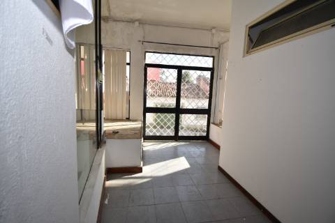 
Espaço comercial com excelente localização na Chamusca