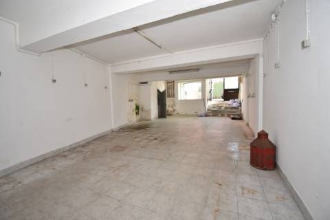 Espaço comercial com excelente localização na Chamusca