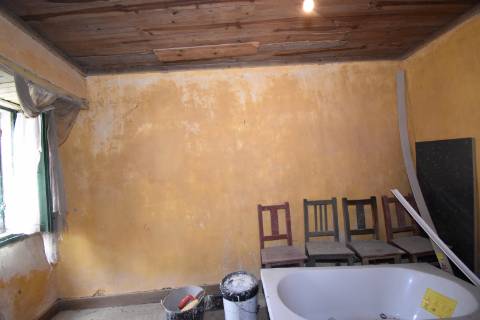 Casa de habitação e arrumos