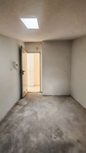 Apartamento T2 de rés do chão em condomínio privado com sótão e garagem em prédio com elevador