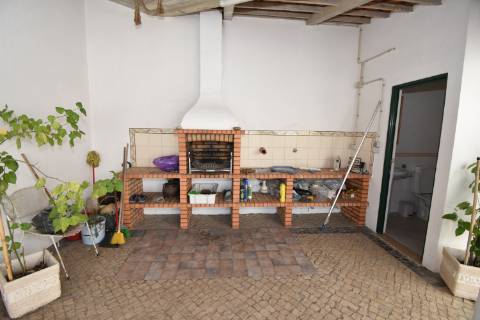 Moradia T4 com piscina