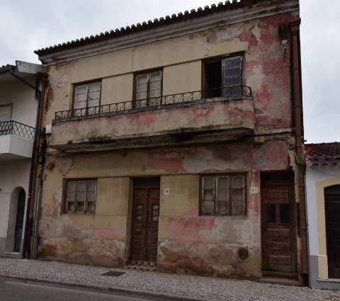 Moradia de dois pisos