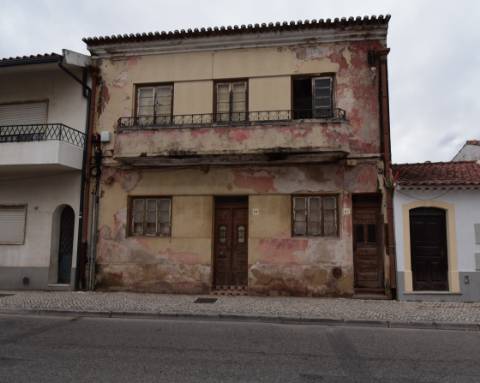 Moradia de dois pisos