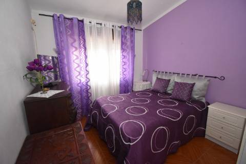 Apartamento T2, 2º andar a 5 minutos da estação de comboios no Entroncamento