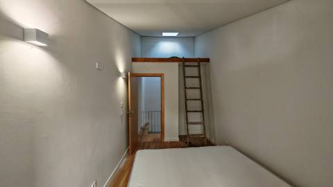 Moradia Típica no Coração da Vila de Constância