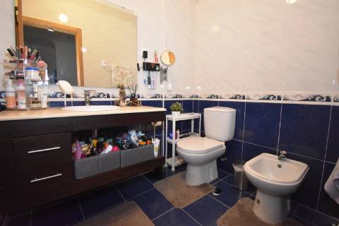 Apartamento T1 Dúplex, com garagem e terraço, inserido em prédio com elevador no Centro do Entroncamento