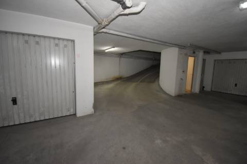 Apartamento T1 Dúplex, com garagem e terraço, inserido em prédio com elevador no Centro do Entroncamento