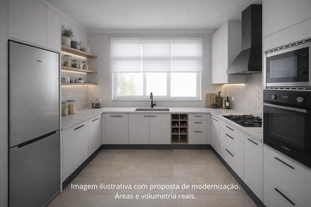 Moradia com piscina localizada na Atalaia