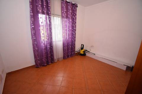 Conjunto de 2 terenos rústicos com moradia térrea T2 localizado nas Mouriscas