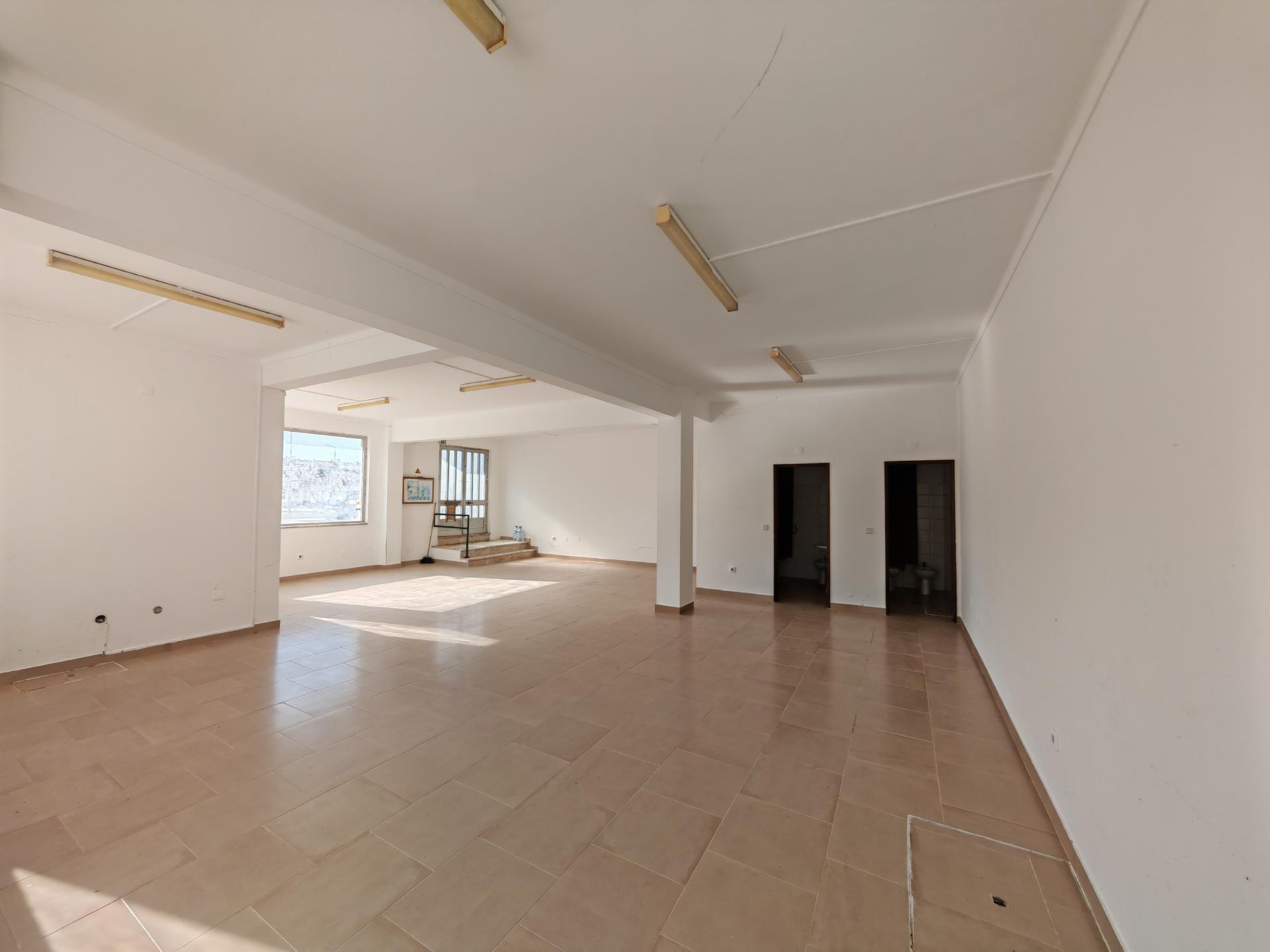 Loja para comércio e serviços