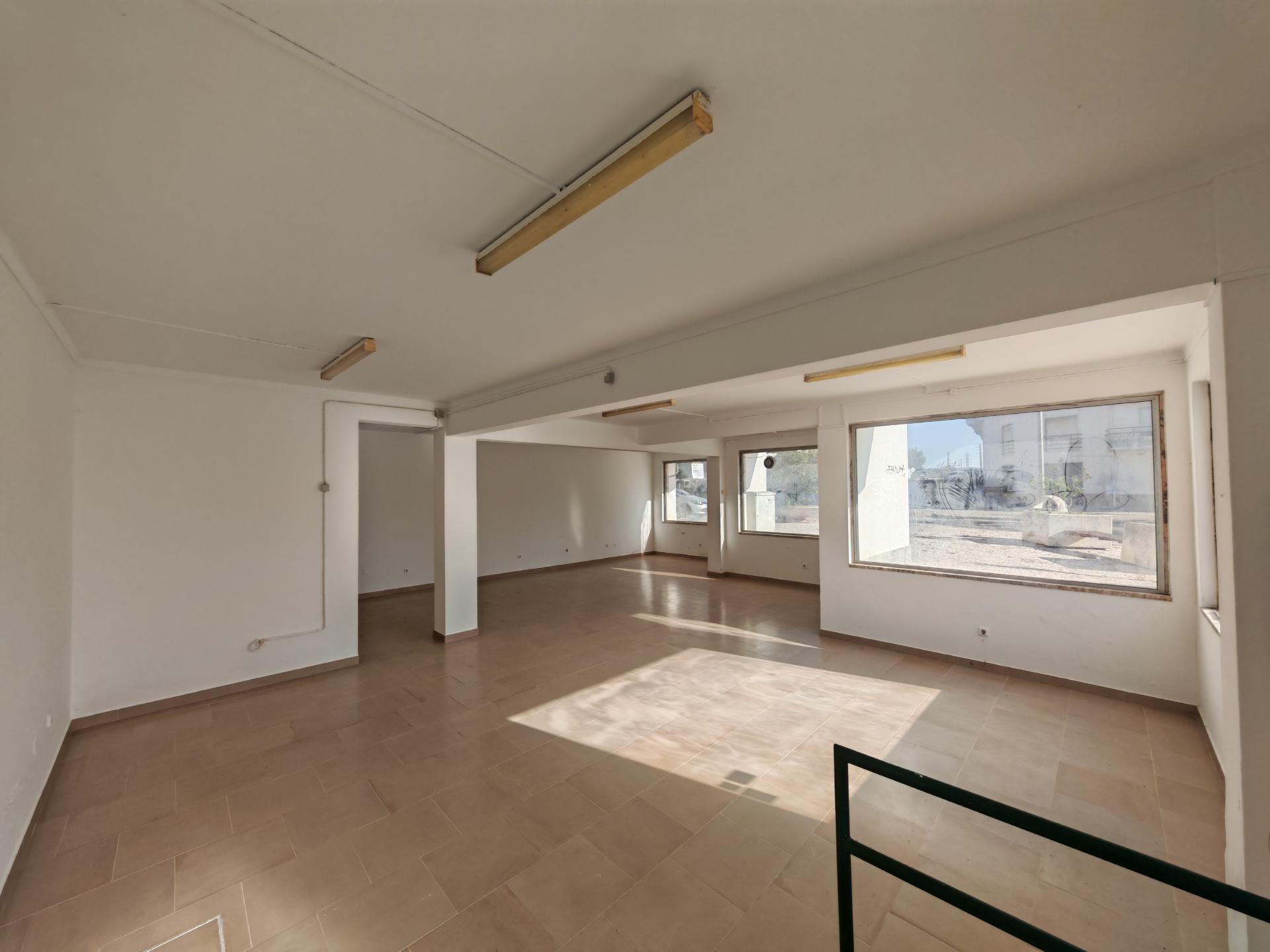 Loja para comércio e serviços