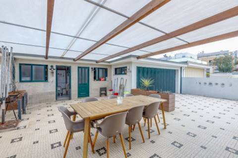 Moradia T4 em zona sossegada em Vila Nova da Telha