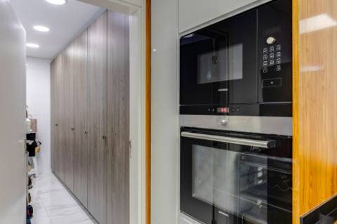 Moradia T4 em zona sossegada em Vila Nova da Telha