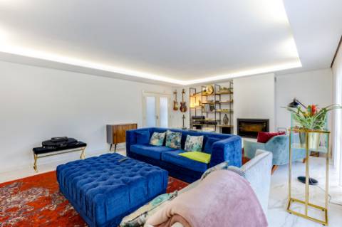 Moradia T4 em zona sossegada em Vila Nova da Telha