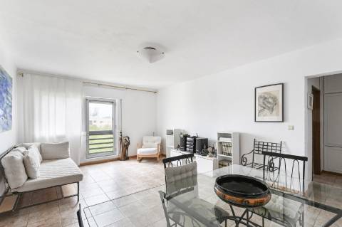 APARTAMENTO T3 NA ZONA RESIDENCIAL DA PRELADA