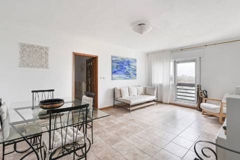 APARTAMENTO T3 NA ZONA RESIDENCIAL DA PRELADA