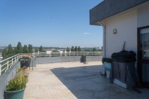 Apartamento T3 com Terraço em Águas Santas