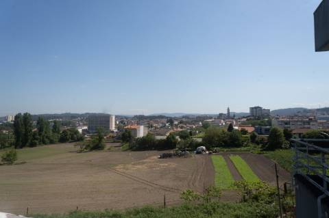 Apartamento T3 com Terraço em Águas Santas