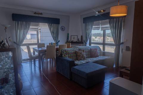 Apartamento T3 com Terraço em Águas Santas