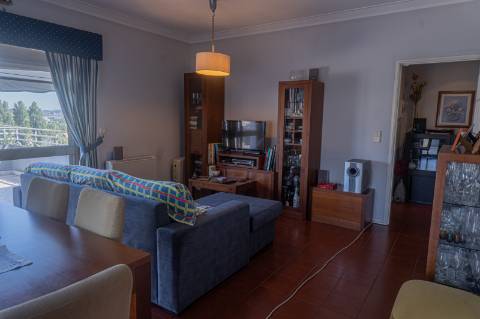 Apartamento T3 com Terraço em Águas Santas