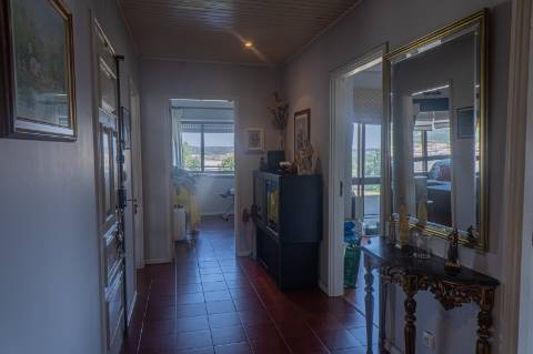 Apartamento T3 com Terraço em Águas Santas