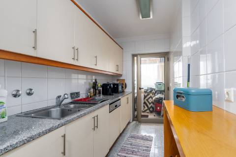 APARTAMENTO T1 DUPLEX PARANHOS