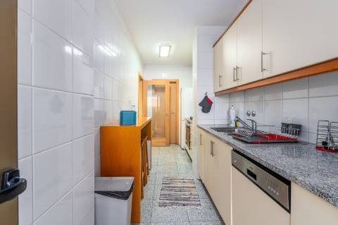 APARTAMENTO T1 DUPLEX PARANHOS