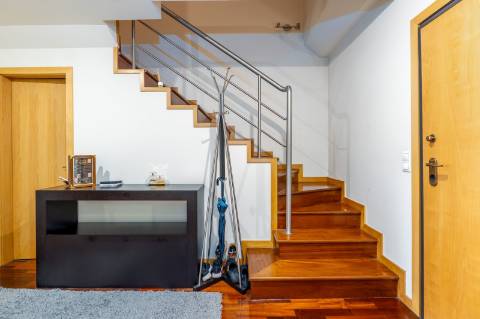 APARTAMENTO T1 DUPLEX PARANHOS