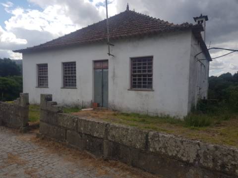 Pequena Aldeia em Penha Longa