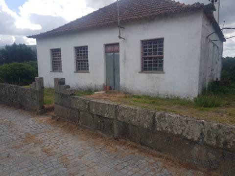 Pequena Aldeia em Penha Longa