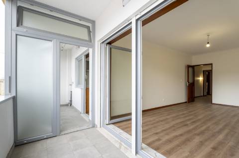 Apartamento T2+1 - Renovado no Centro de Matosinhos