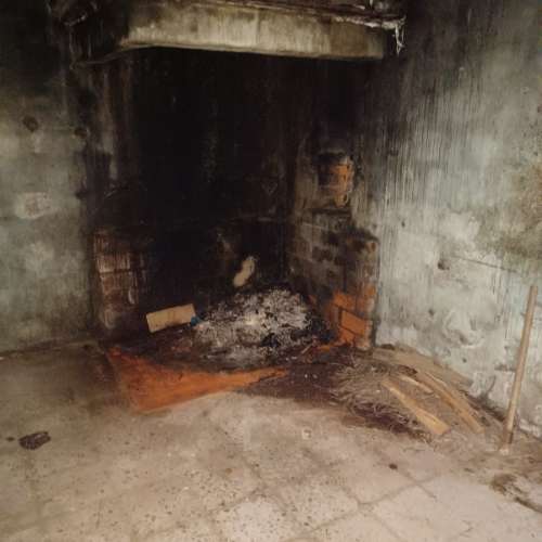 Moradia T2 para Remodelar em Bustos/Oliveira do Bairro