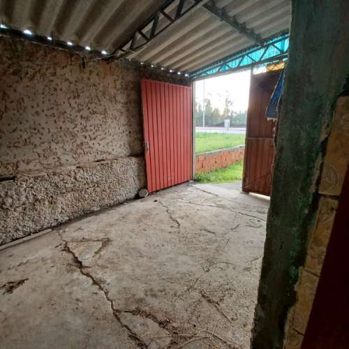 Moradia T2 para Remodelar em Bustos/Oliveira do Bairro