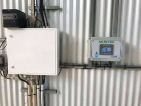 Quinta com unidade de produção em Estufa